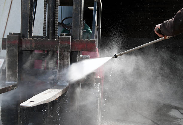 Best Roof Washing  in Fairview, CA